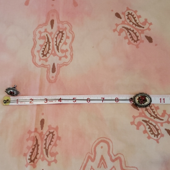 Vintage Flower Petit Point. Cross Stitch. Pretty - Picture 7 of 8